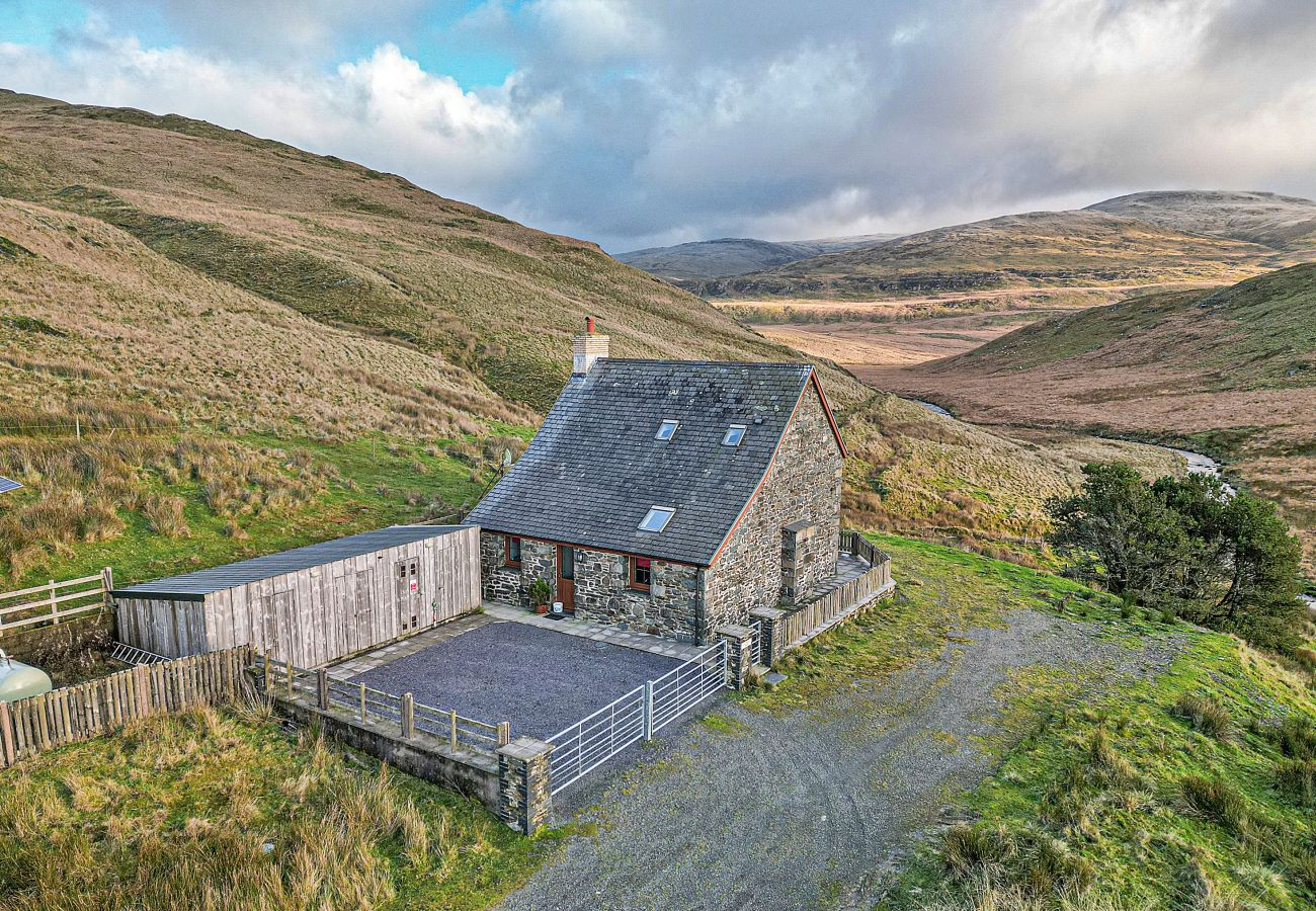 Cottage in Talybont - Llechwedd Mawr