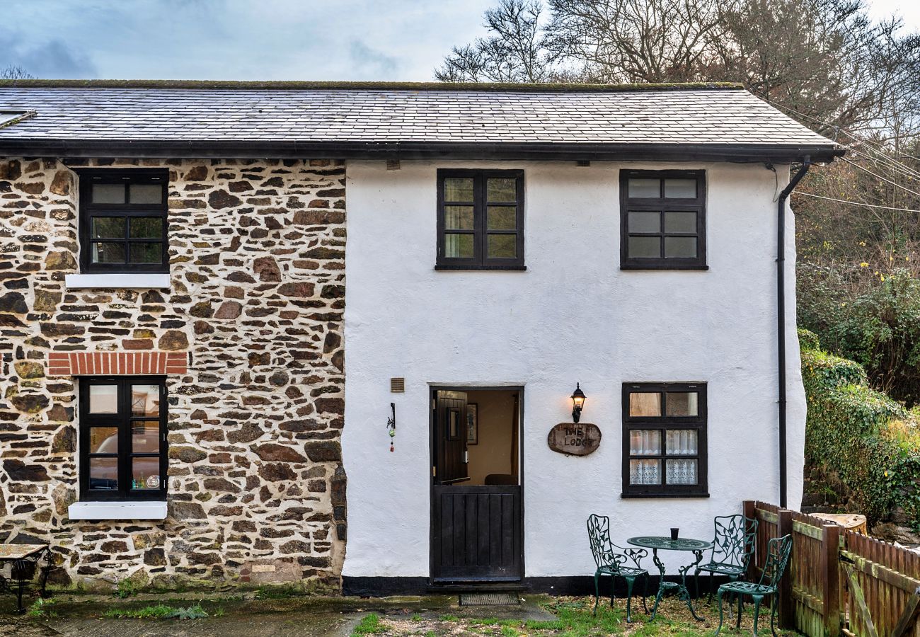 Cottage in Trusham - The Lodge at The Cridford Inn