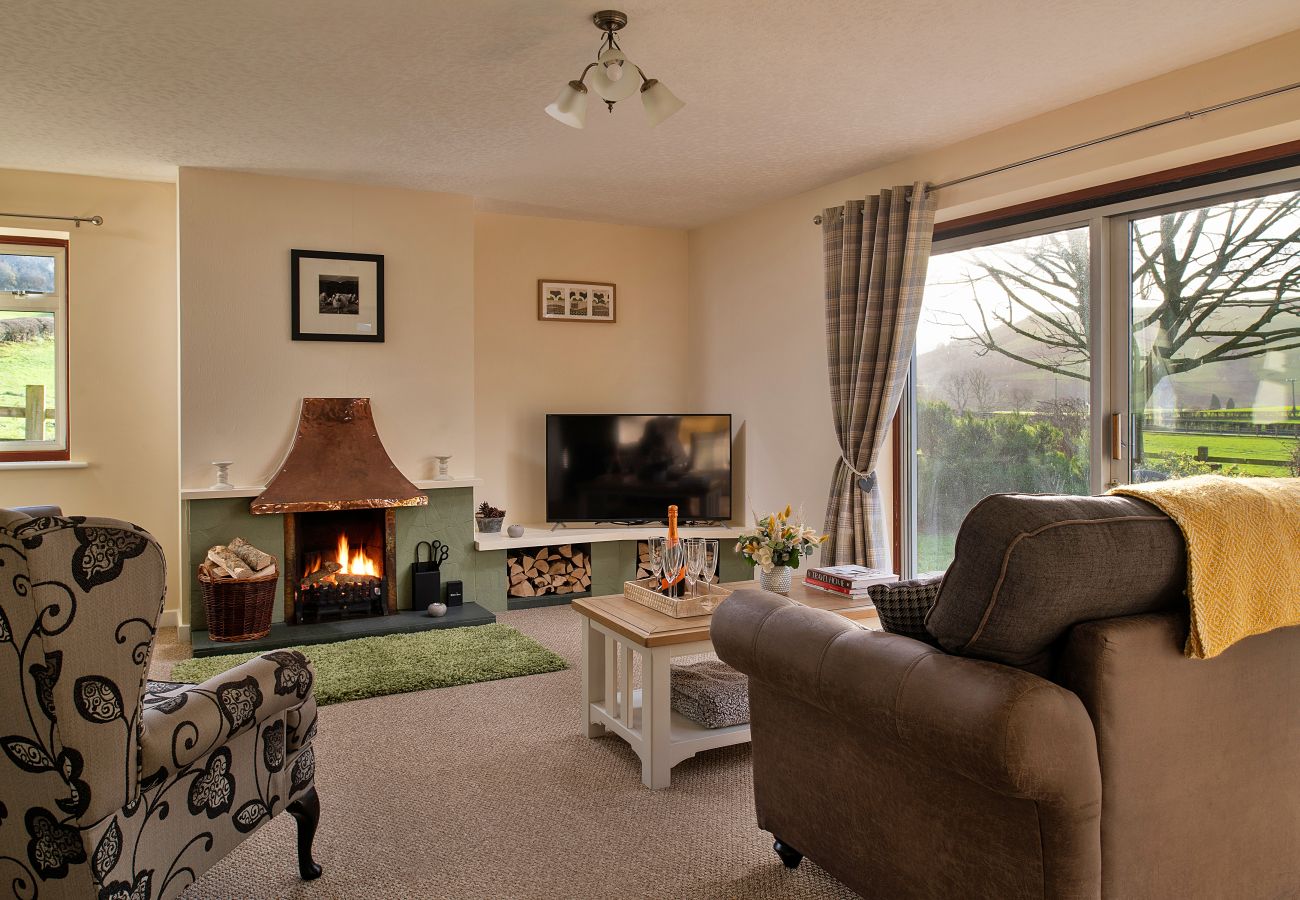 Cottage in Aberhafesp - Tan-Y-Dderwen