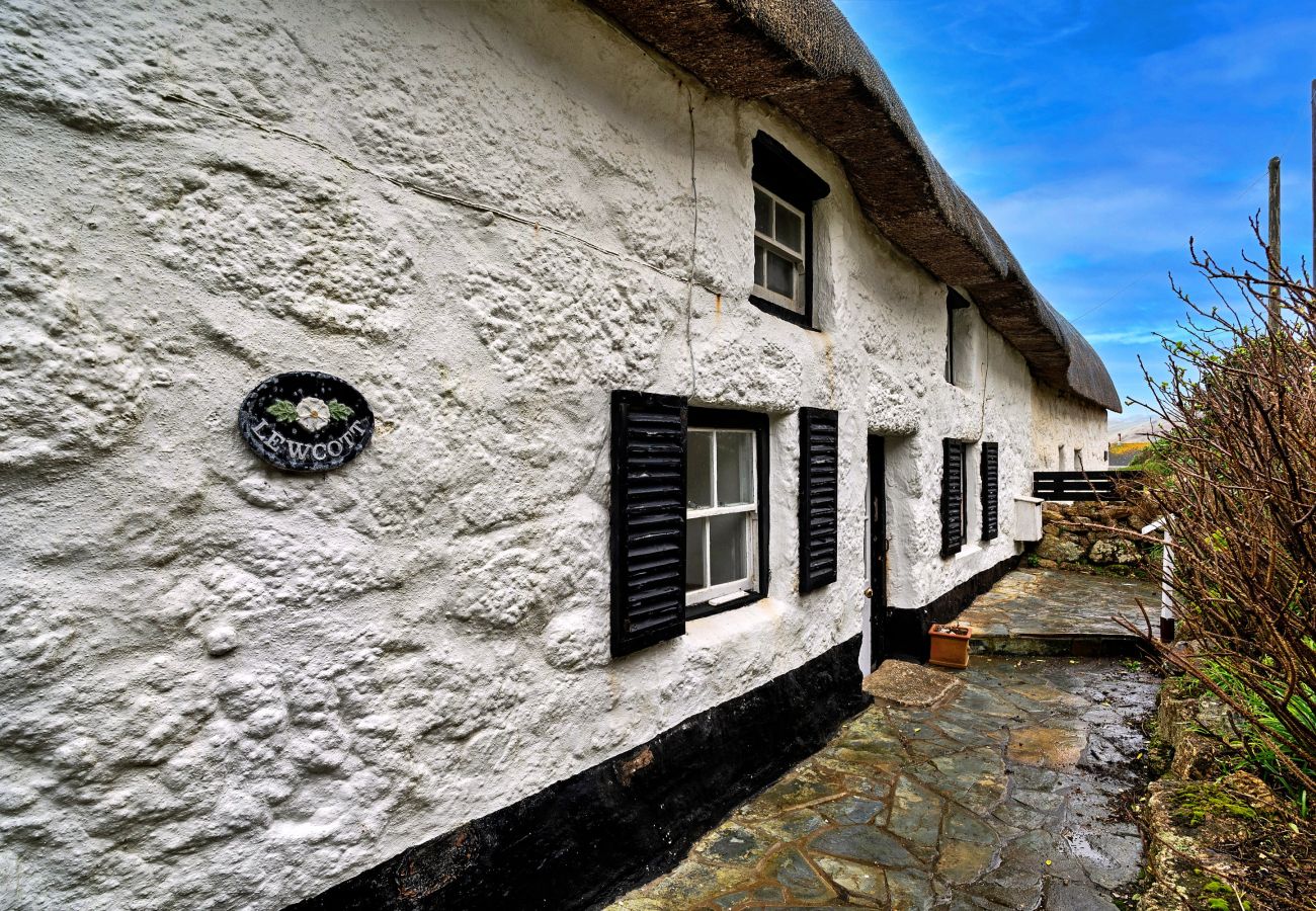 Cottage in Sennen - Lewcott