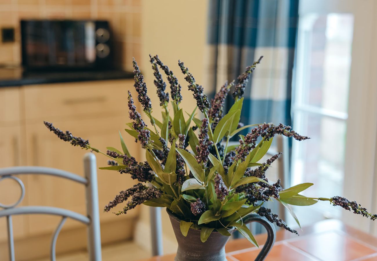 Cottage in Dorrington - Netley Hall - Lavender