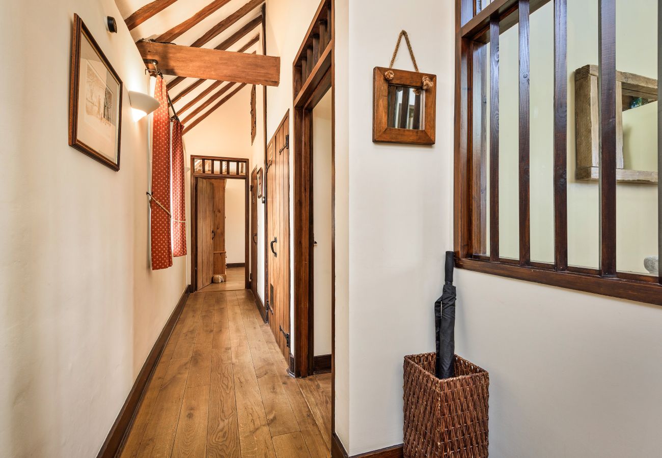 Cottage in Faversham - Flint Barn