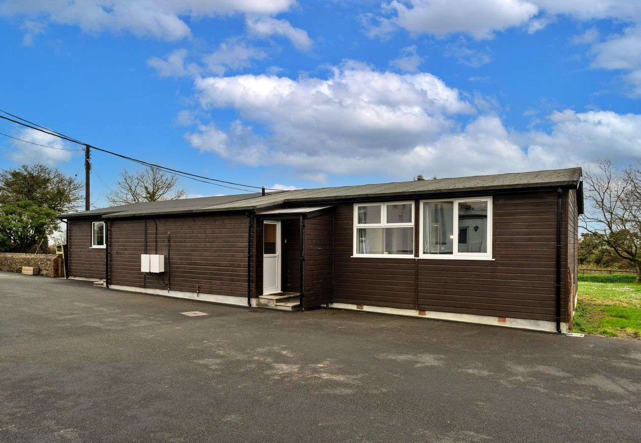 Chalet in Lifton - Classroom Lodge - Two