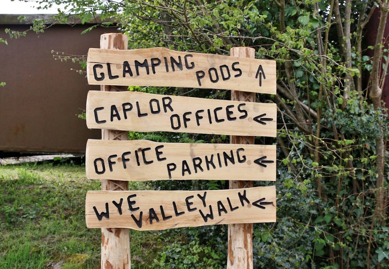 Chalet in Fownhope - Sycamore Glamping Pod