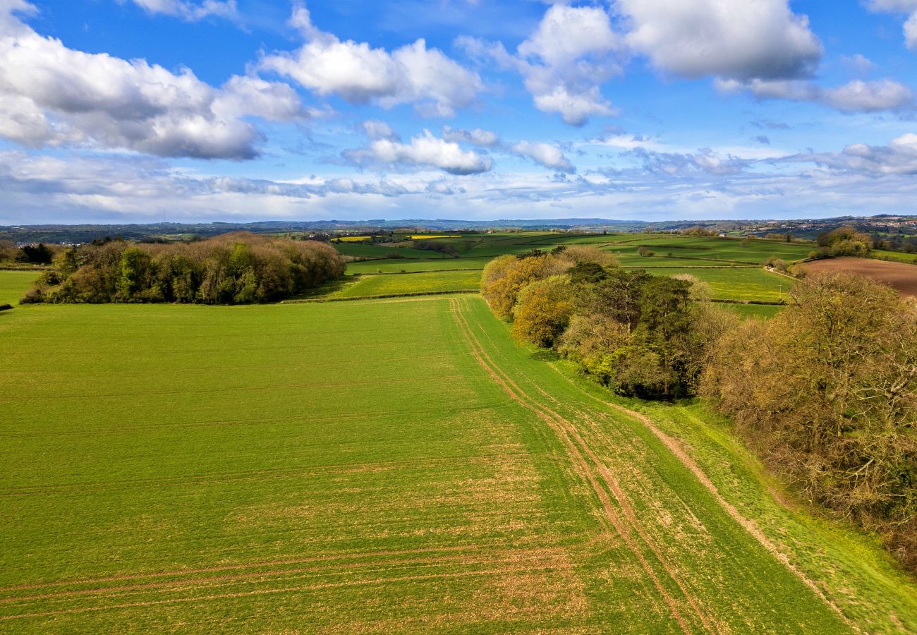 Farm stay in Camerton - The Pods