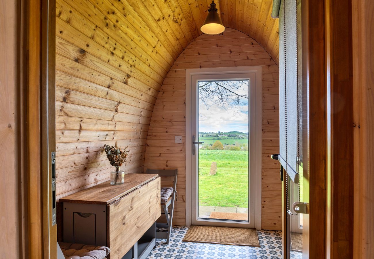 Farm stay in Camerton - The Pods