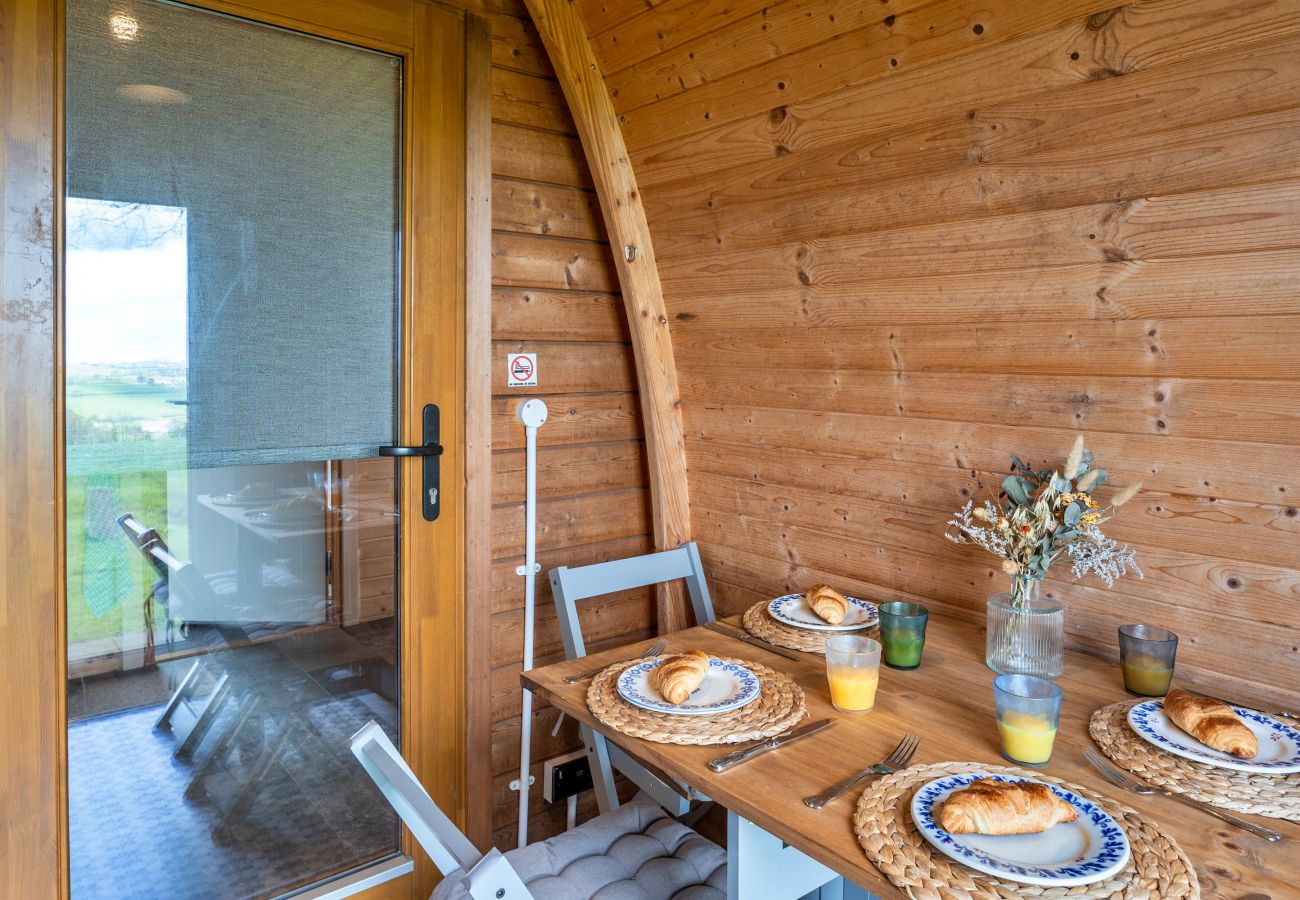 Farm stay in Camerton - The Pods