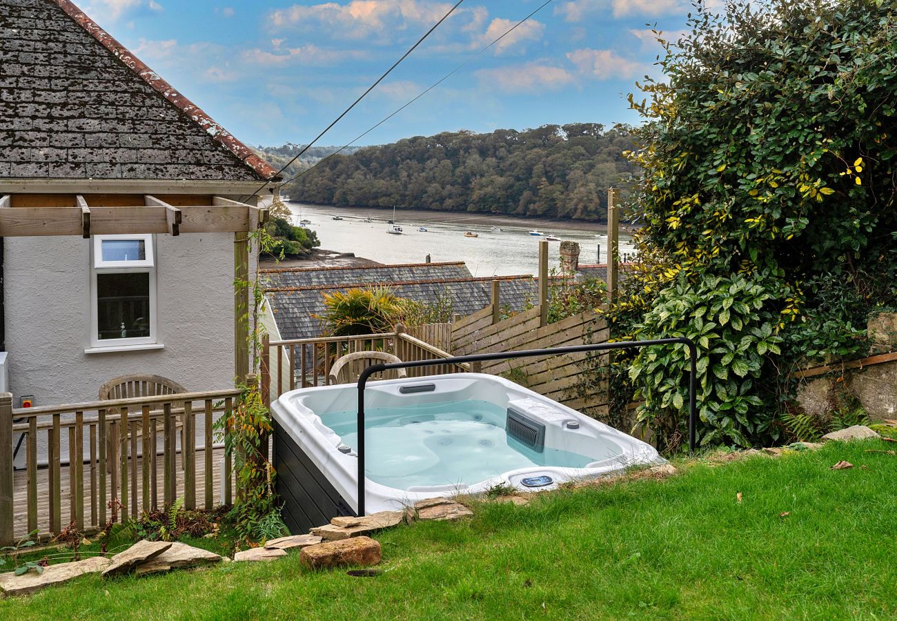 House in Malpas - Tideway