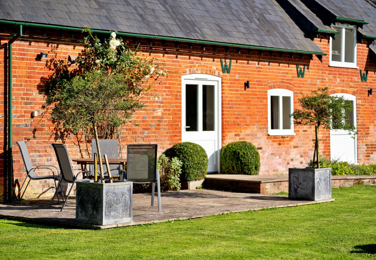 Cottage in Barton Stacey - The Old Granary