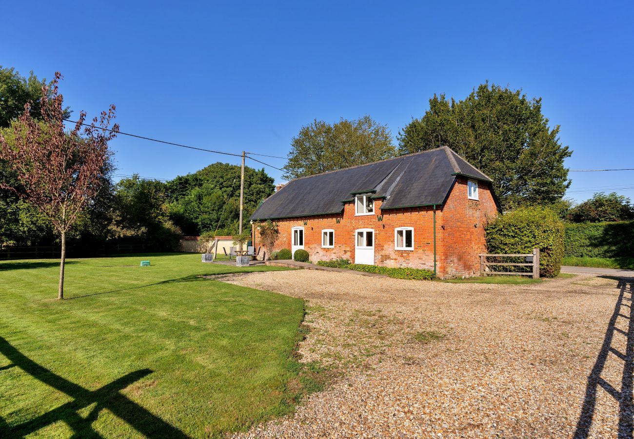 Cottage in Barton Stacey - The Old Granary