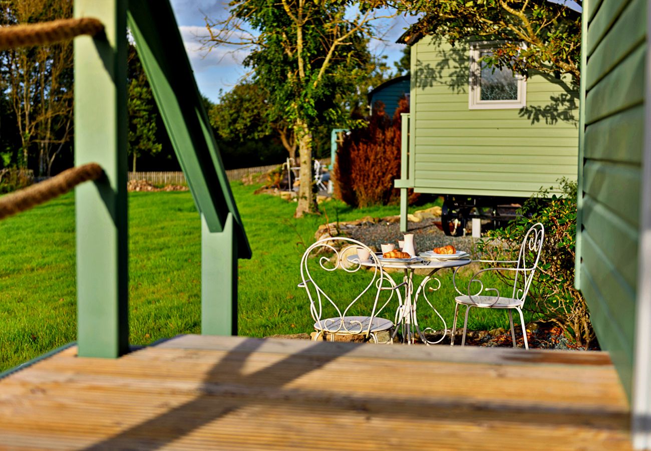 Chalet in Pwllheli - 'Angharad' Poachers Hut