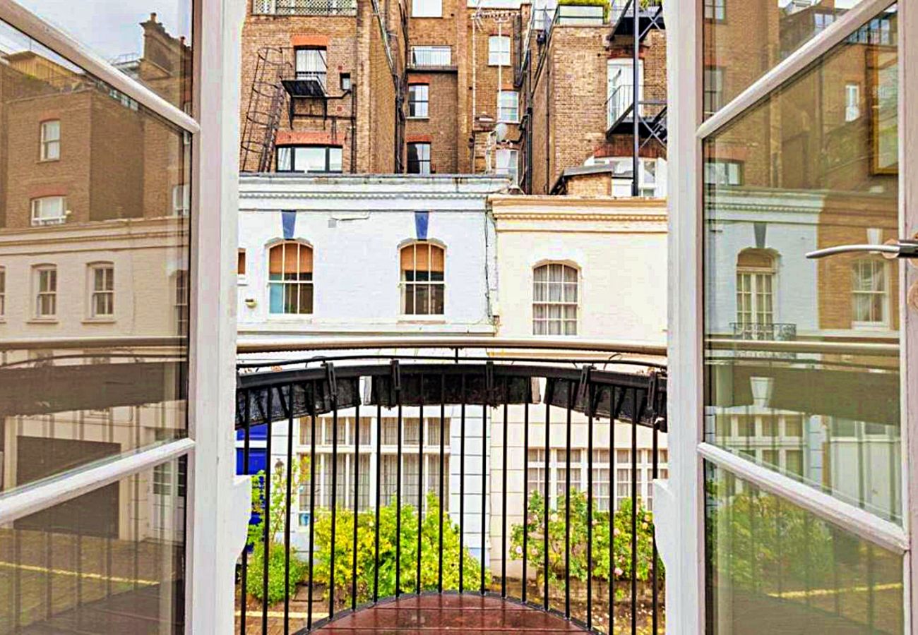 Apartment in London - King Charles House