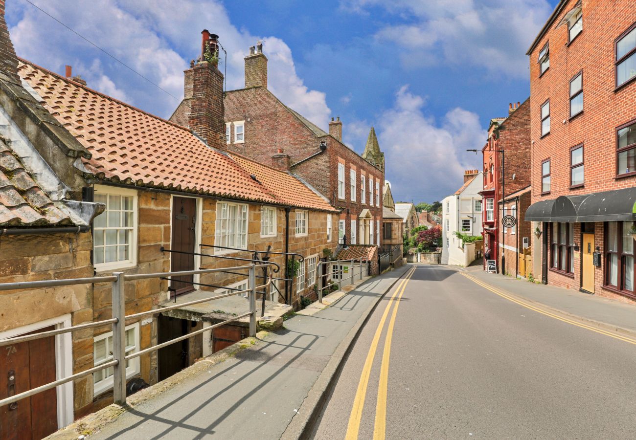 Cottage in Whitby - Duck Down Cottage